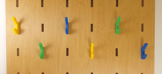 Hook P - háček Hall barevný plast